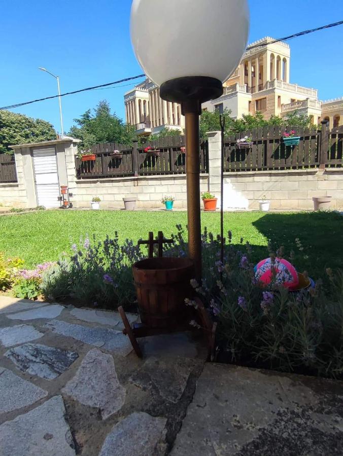 גולדן סנדס Enjoy Guest House מראה חיצוני תמונה