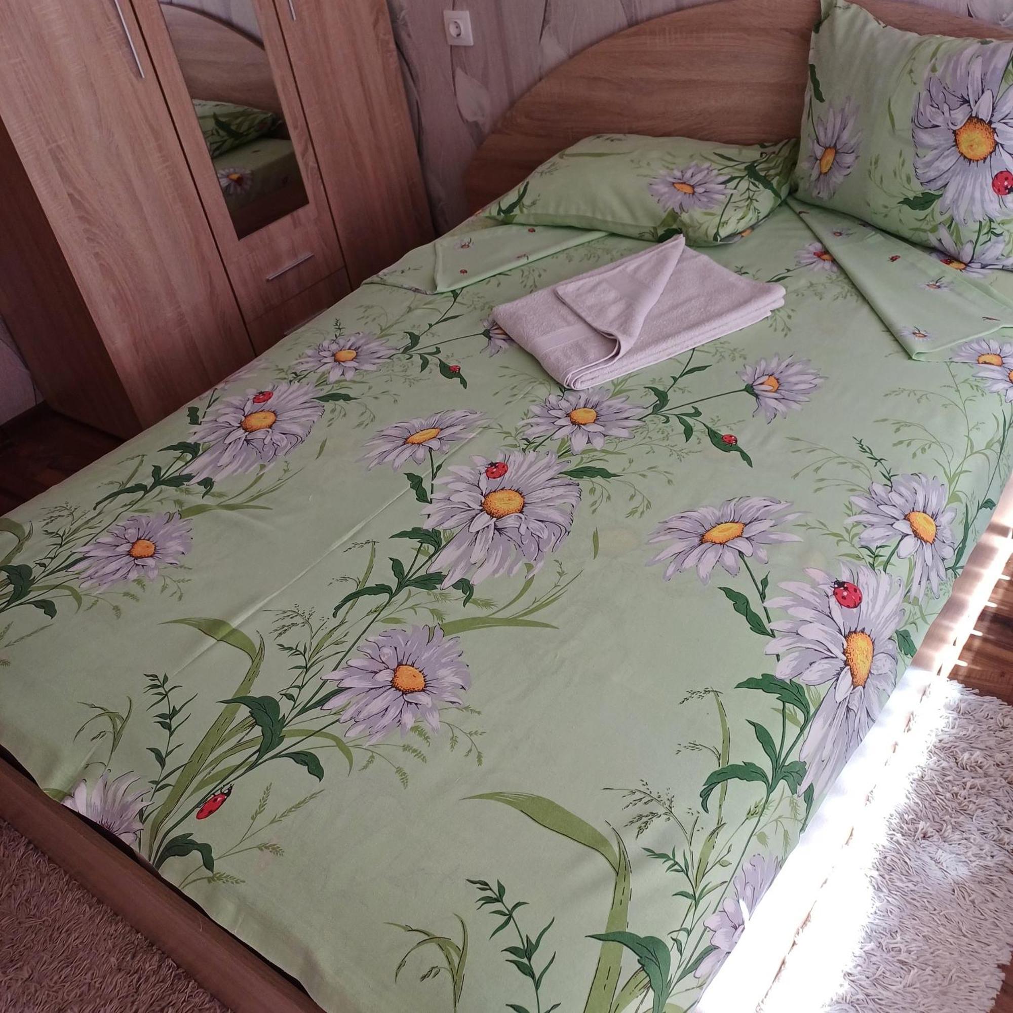 גולדן סנדס Enjoy Guest House חדר תמונה